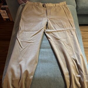Khaki / Chinos Pants